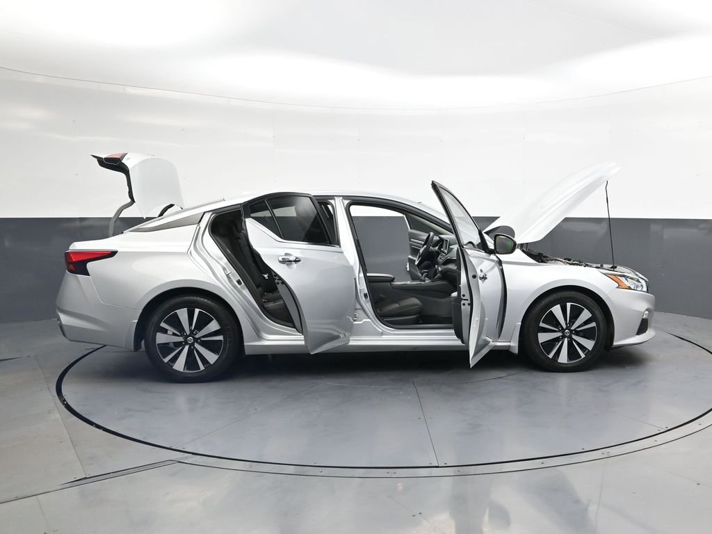 Used 2022 Nissan Altima 2.5 SV FWD image 45