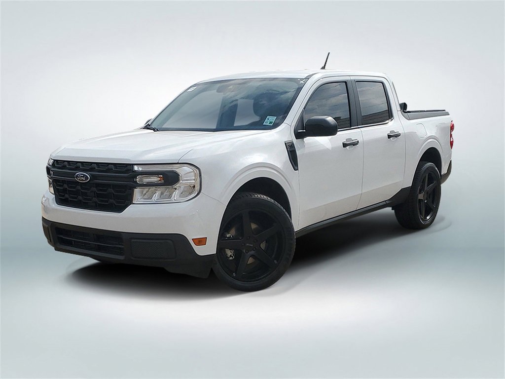 Used 2024 Ford Maverick XL image 1