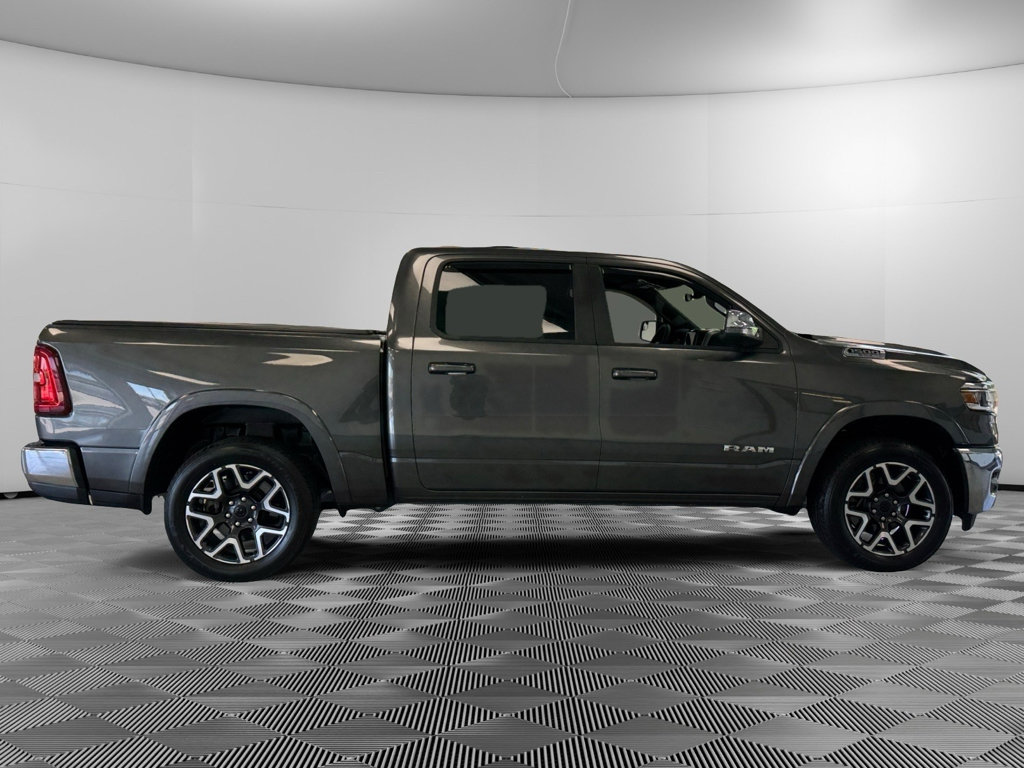 Used 2025 RAM 1500 Laramie AWD/4WD image 9