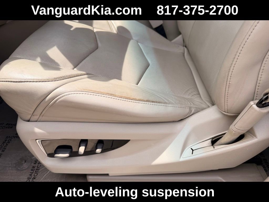 Used 2020 Cadillac Escalade Luxury AWD/4WD image 15