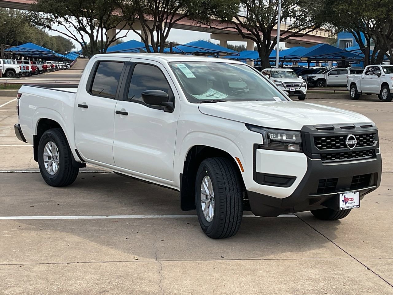 New 2026 Nissan Frontier S image 4