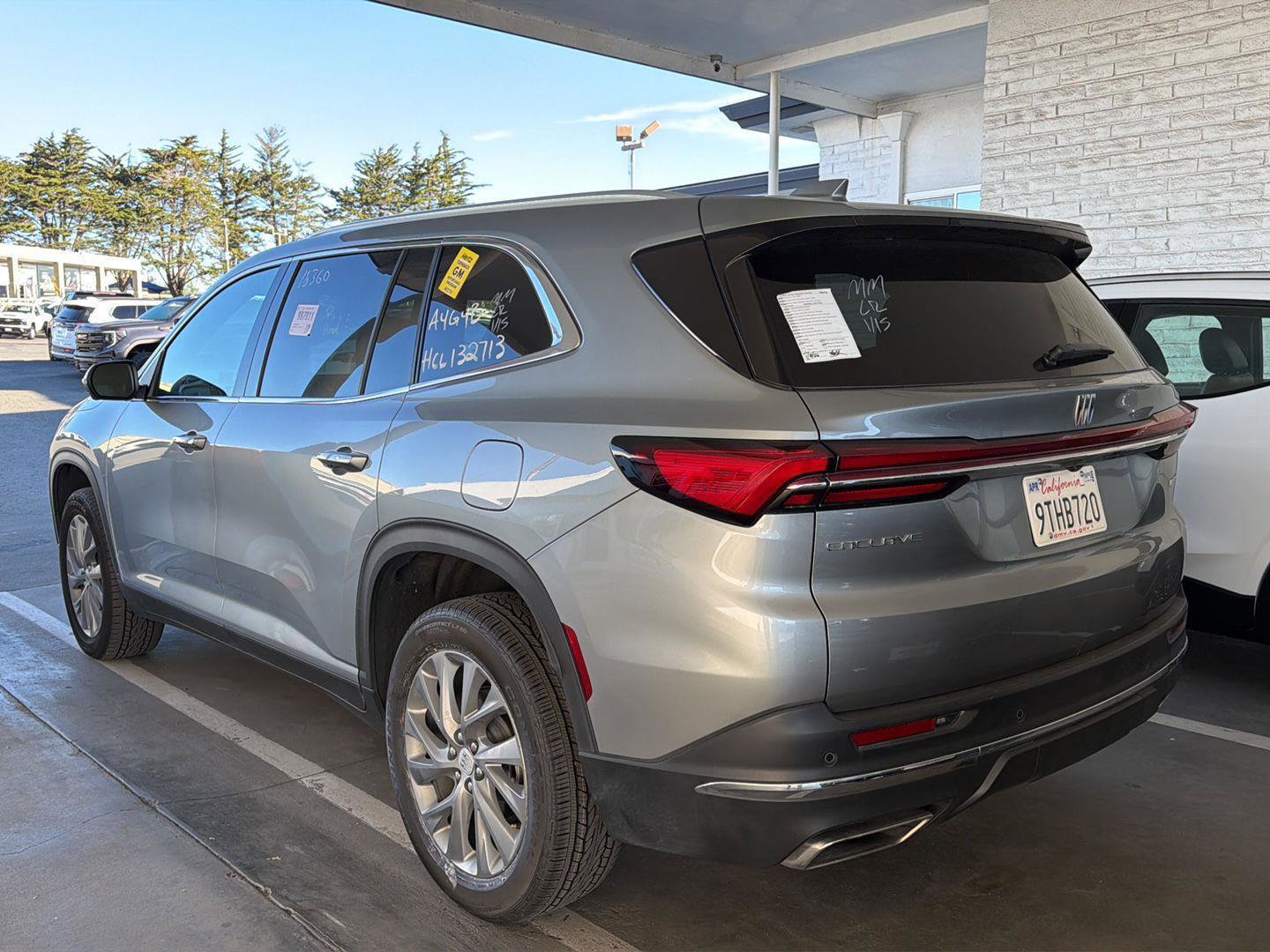 Used 2025 Buick Enclave Preferred image 5