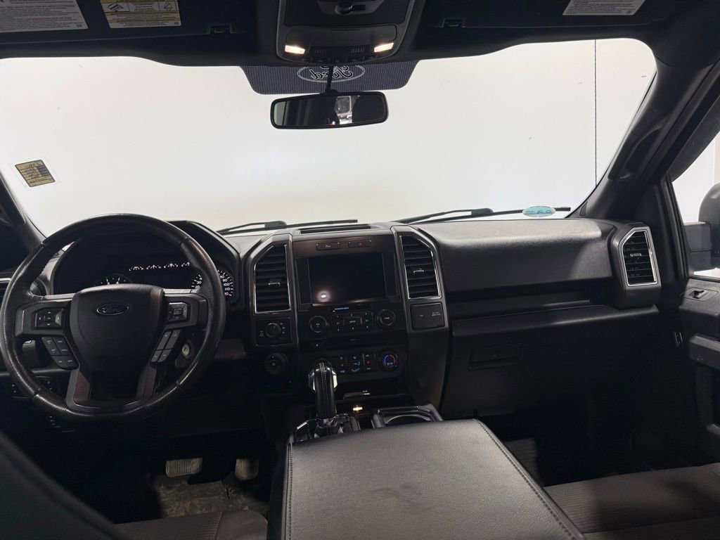 Used 2016 Ford F150 XLT w/ Equipment Group 302A Luxury image 9