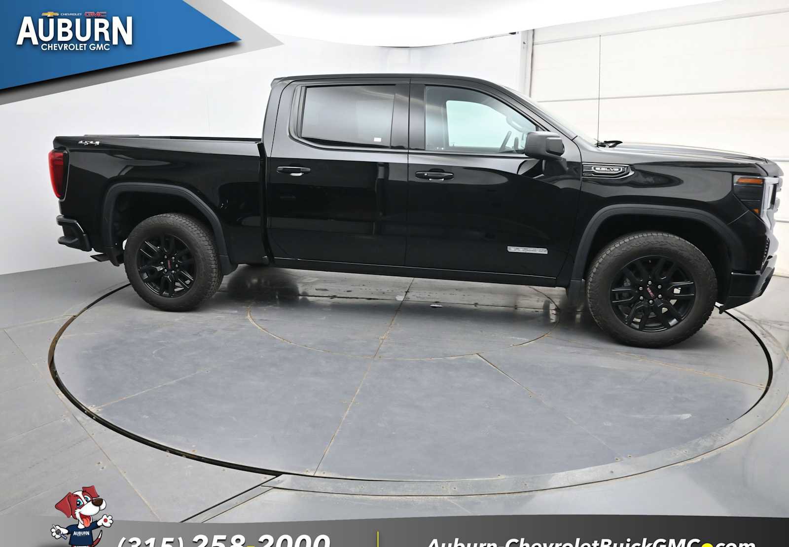 Used 2025 GMC Sierra 1500 Elevation image 13