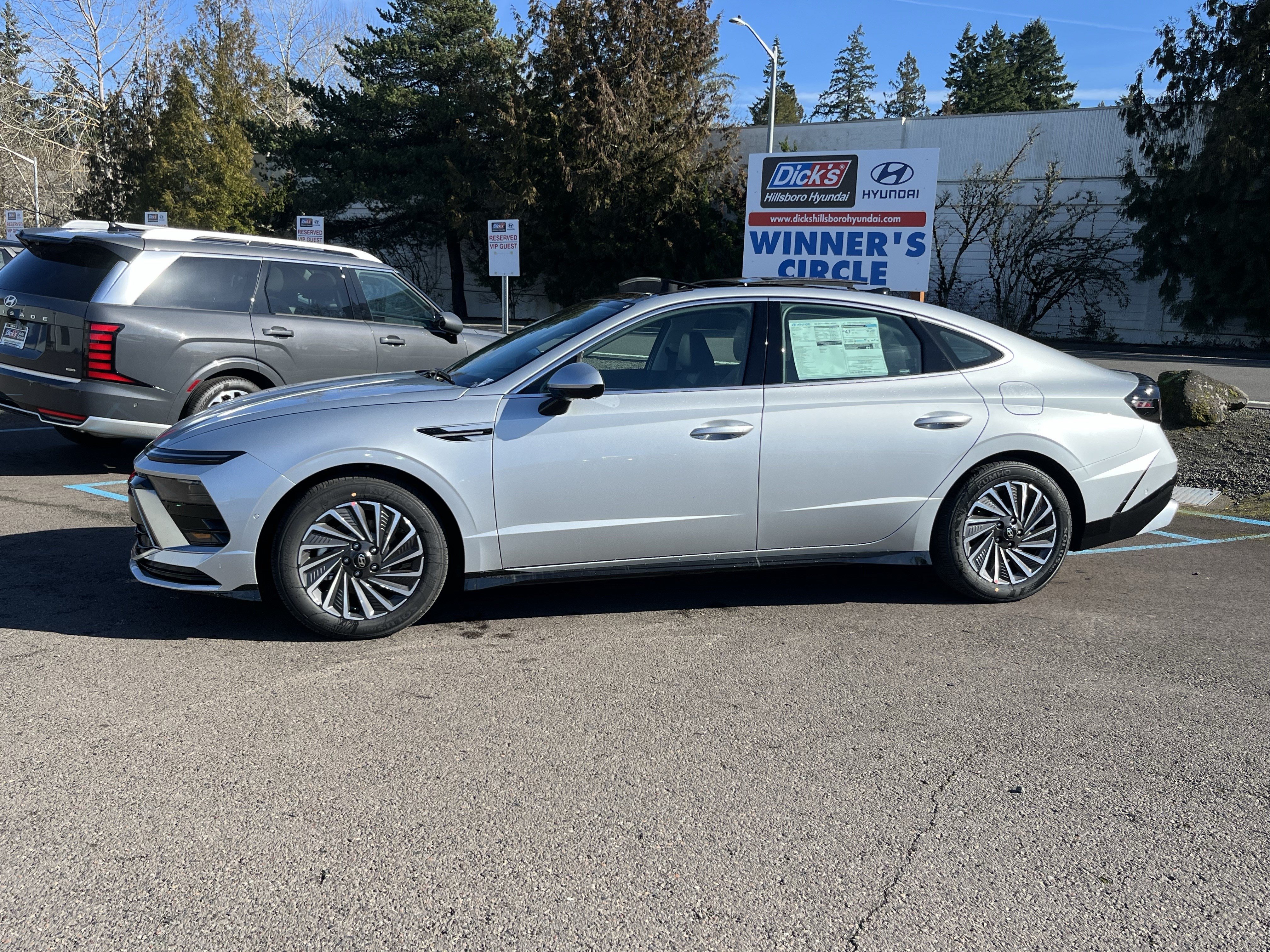 New 2026 Hyundai Sonata Limited FWD image 2