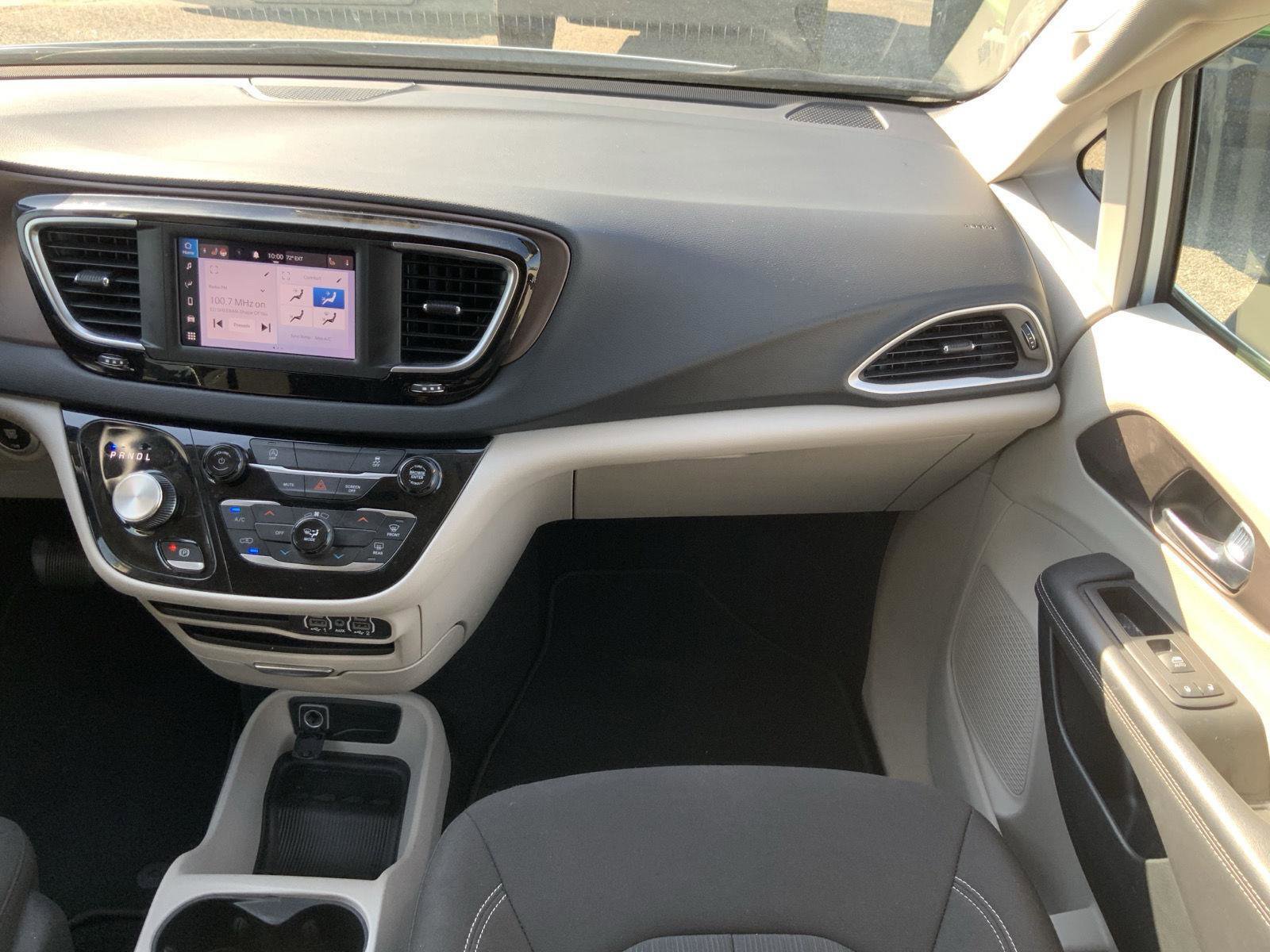 Used 2023 Chrysler Voyager LX FWD image 58