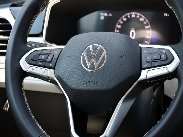 New 2026 Volkswagen Taos SE AWD/4WD image 21