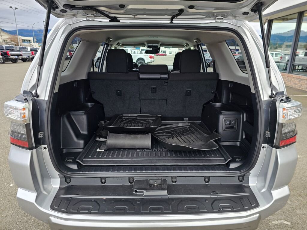 Used 2021 Toyota 4Runner TRD Off-Road image 10