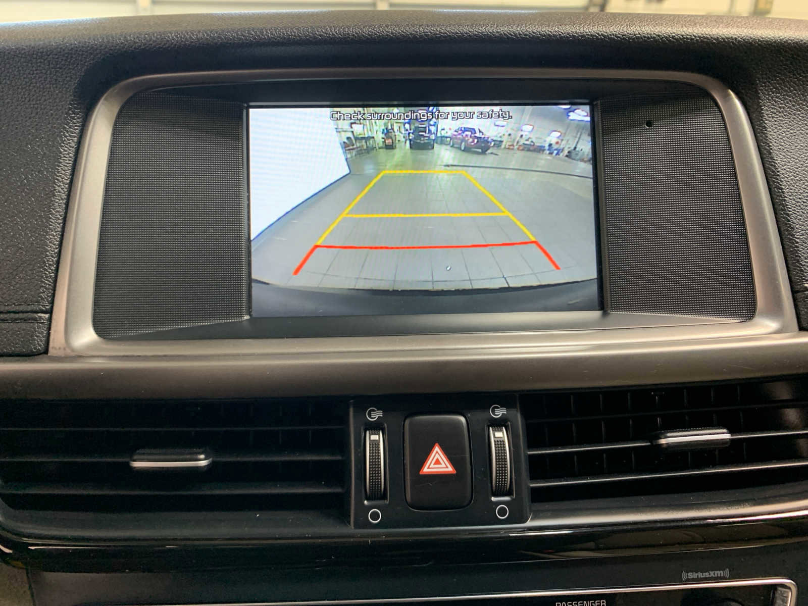 Used 2018 Kia Optima LX w/ 17" Alloy Wheels Package image 5