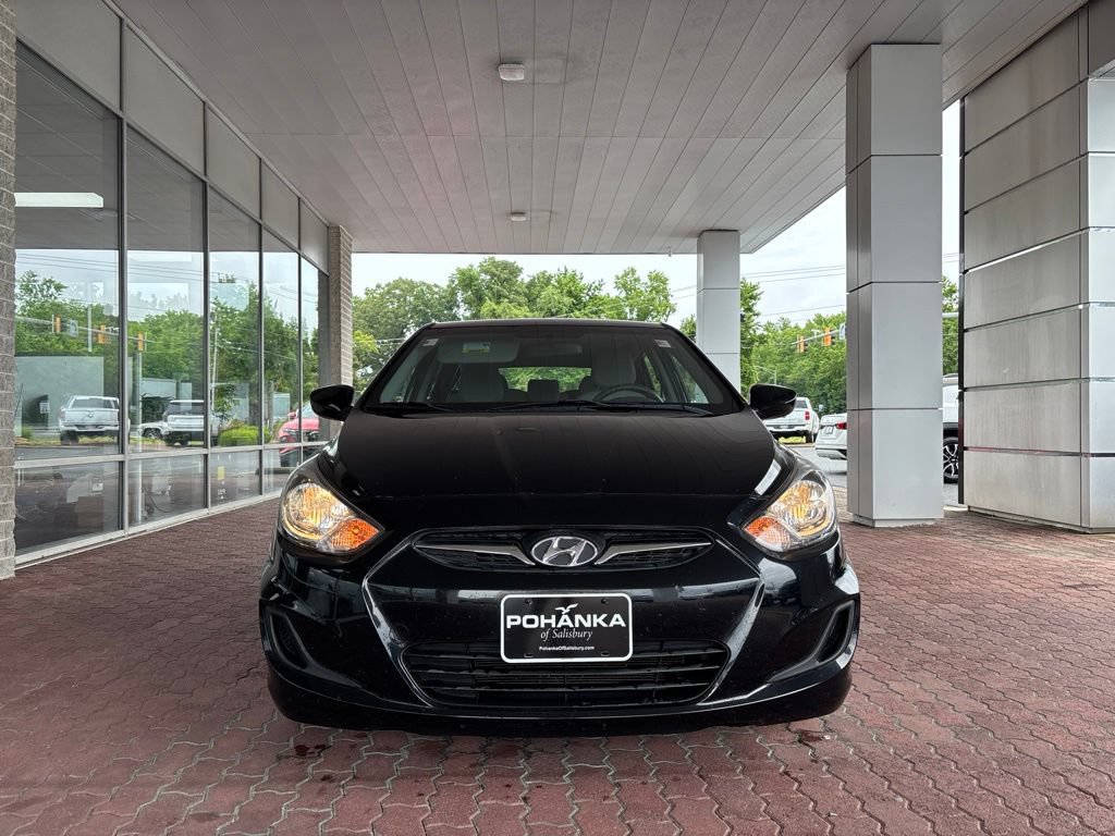 Used 2014 Hyundai Accent GS FWD image 2