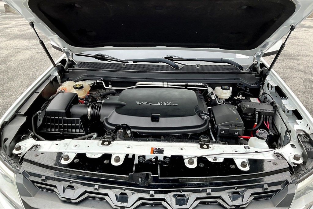 Used 2022 Chevrolet Colorado ZR2 AWD/4WD image 34