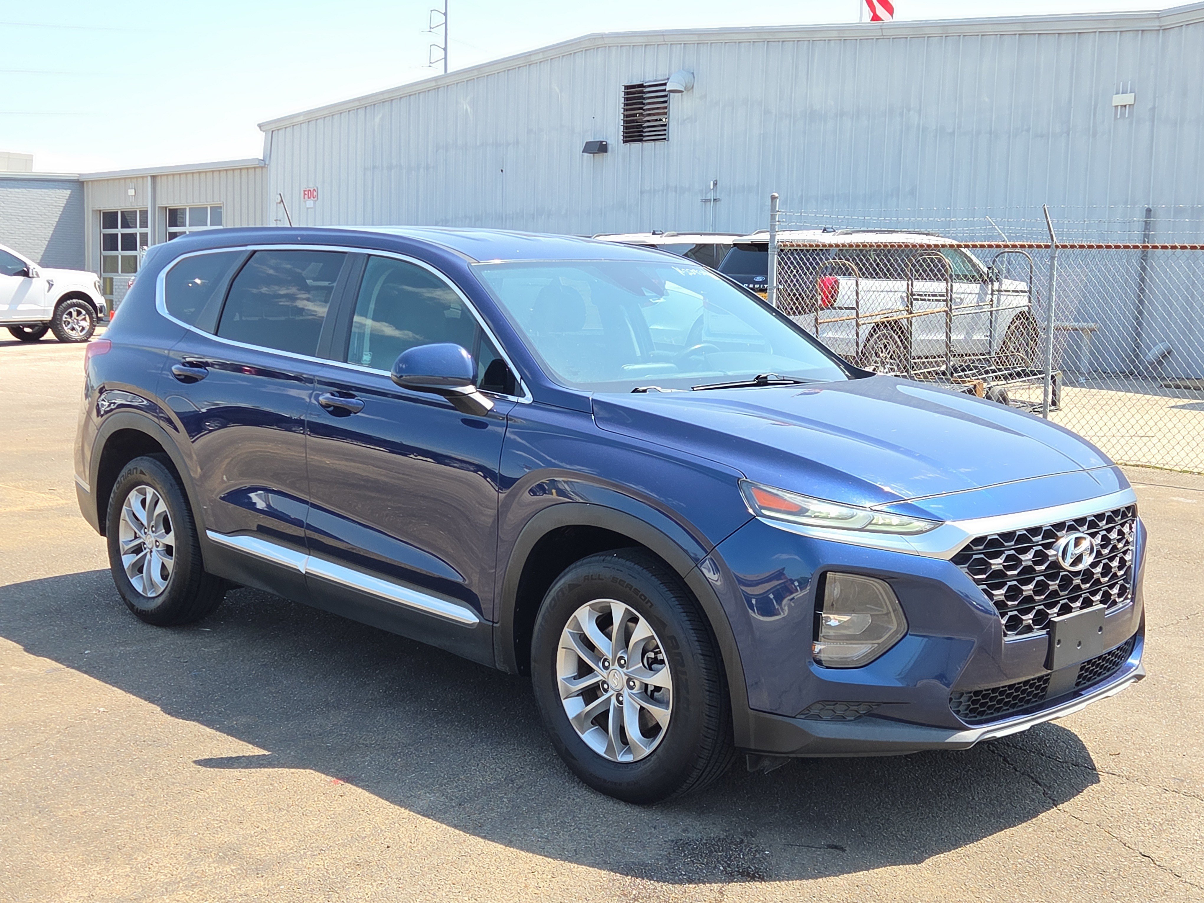 Used 2019 Hyundai Santa Fe SE AWD/4WD image 1