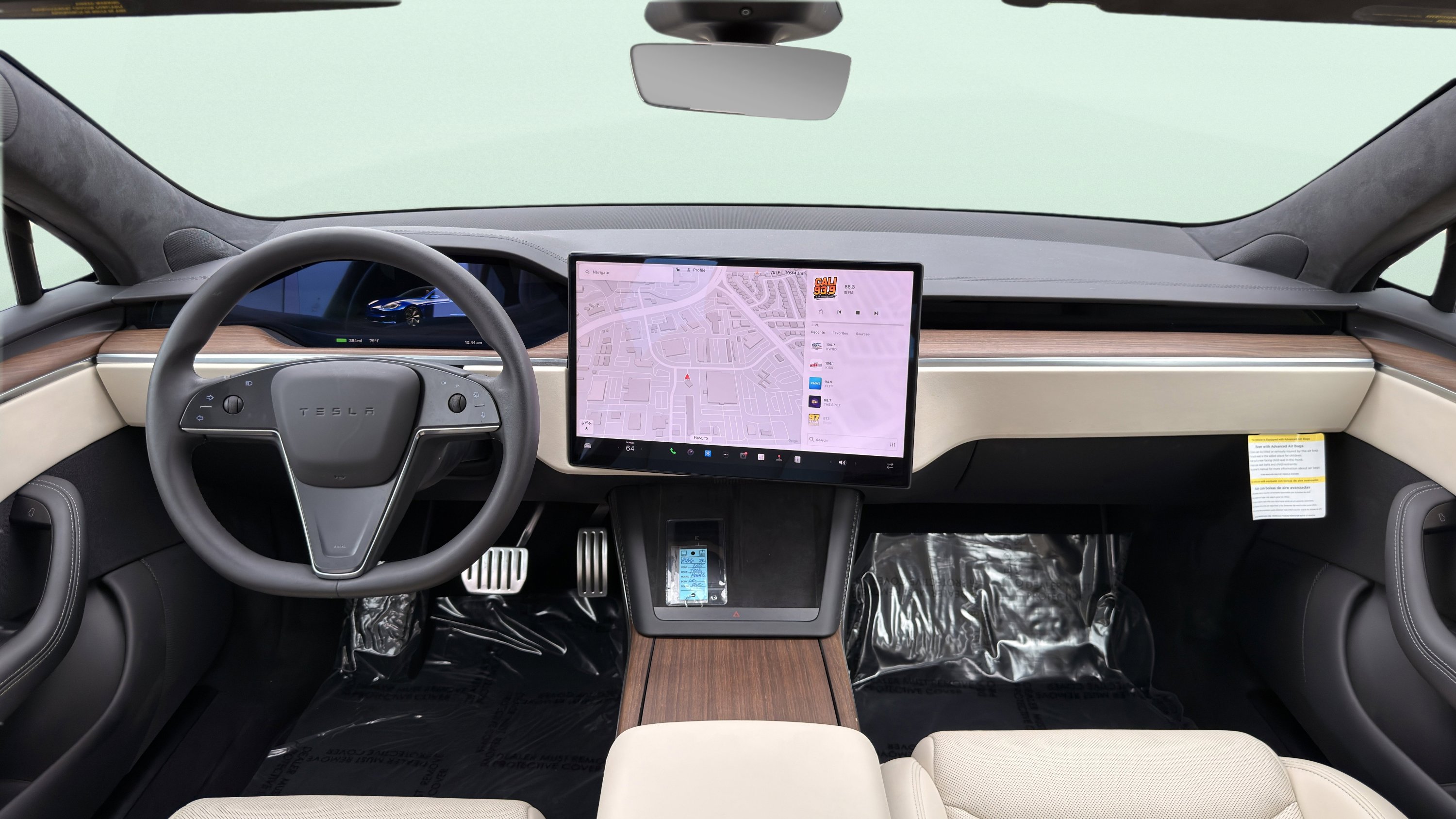 Used 2025 Tesla Model S image 2