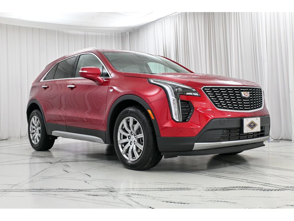 Used 2023 Cadillac XT4 Premium Luxury AWD/4WD image 2