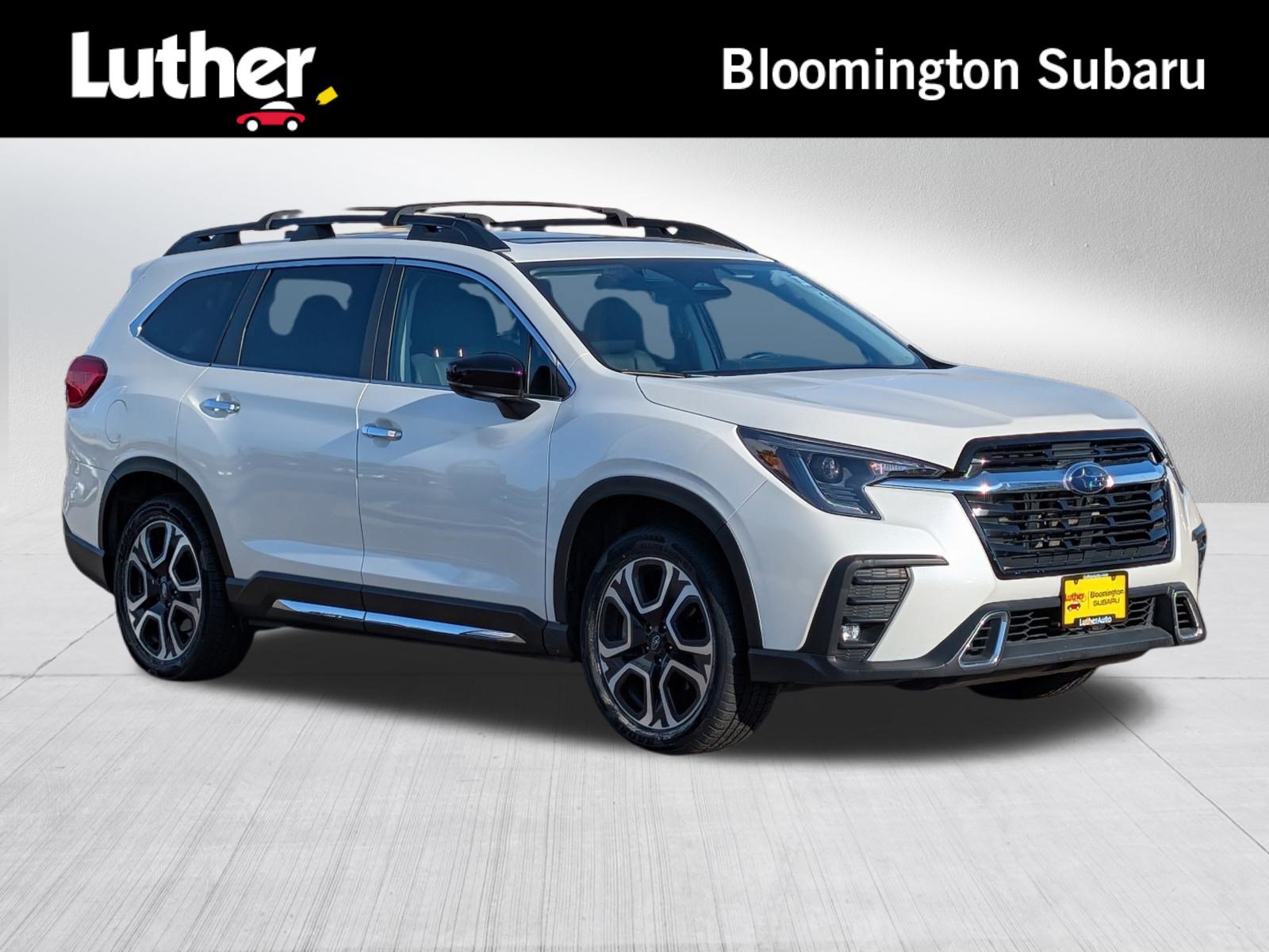 Used 2024 Subaru Ascent Touring AWD/4WD image 1