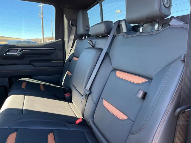 Used 2024 GMC Sierra 1500 AT4 w/ Technology Package image 18