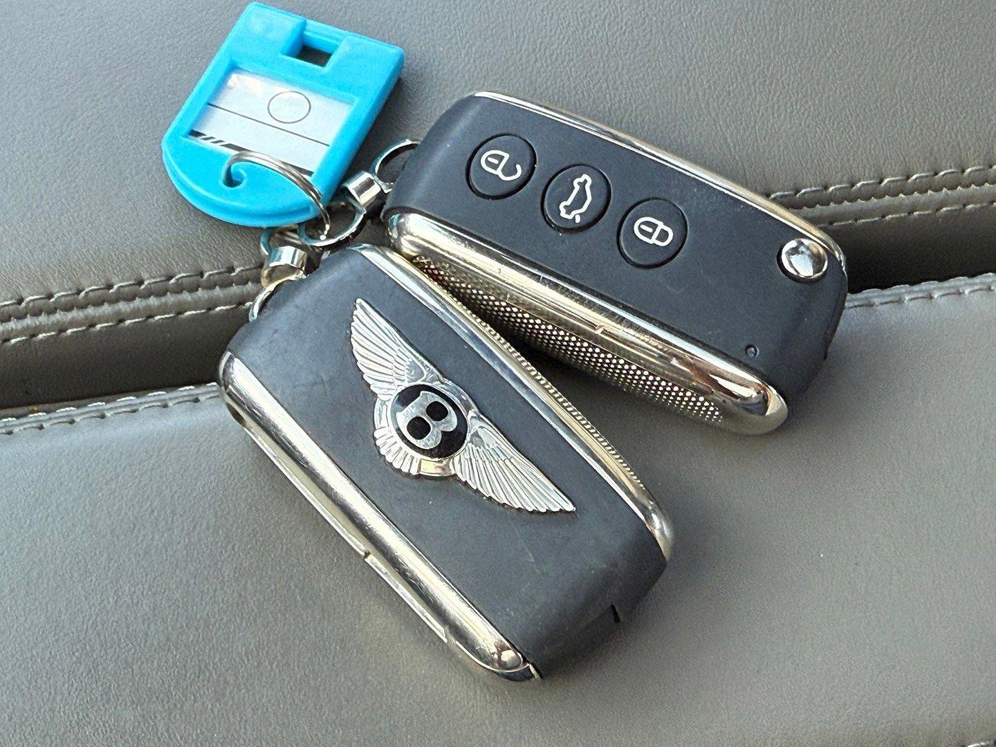 Used 2016 Bentley Flying Spur W12 image 48