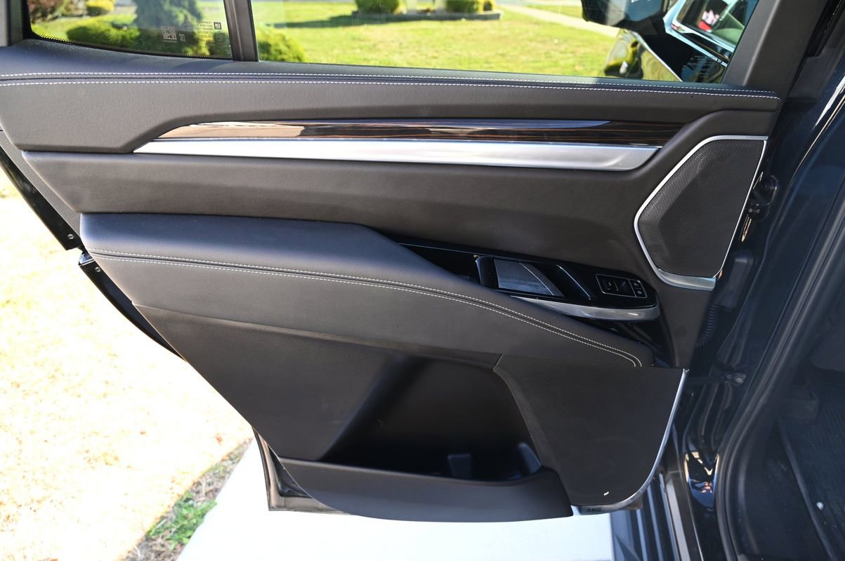 Used 2025 Cadillac Escalade Premium Luxury w/ LPO, Floor Liner Package image 43