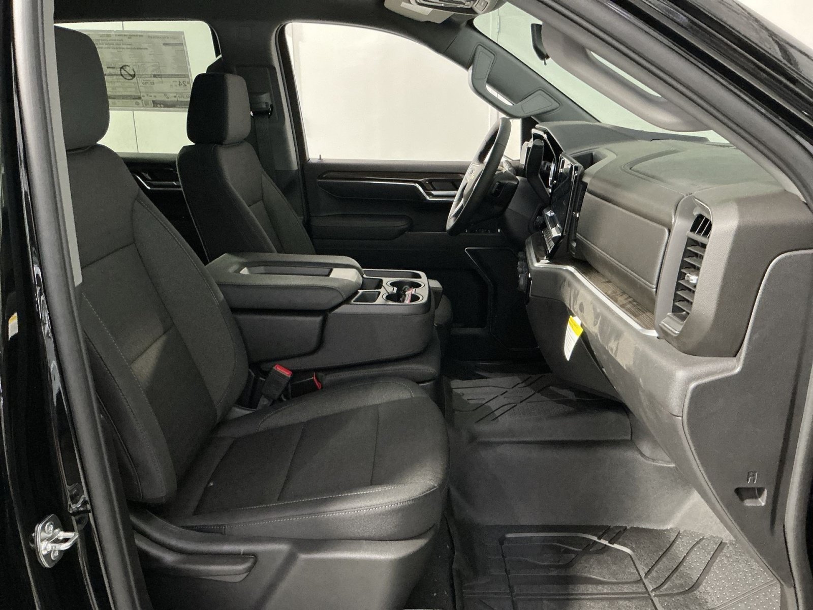 New 2026 Chevrolet Silverado 1500 LT w/ All Star Edition Plus AWD/4WD image 25