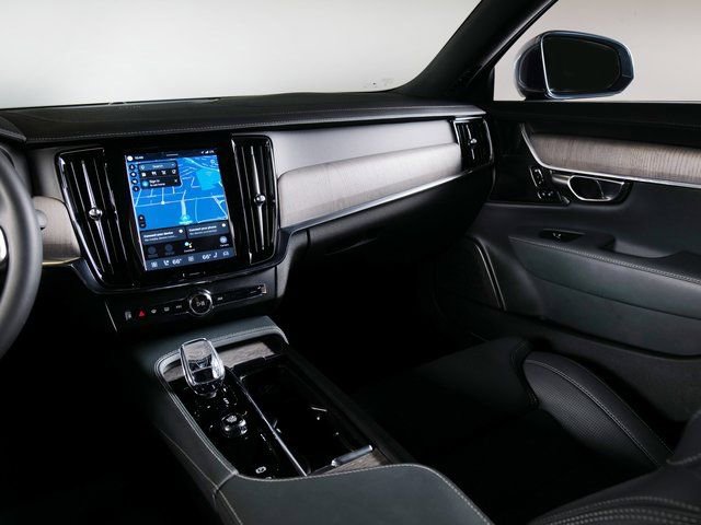 Used 2023 Volvo S90 B6 Ultimate AWD/4WD image 18