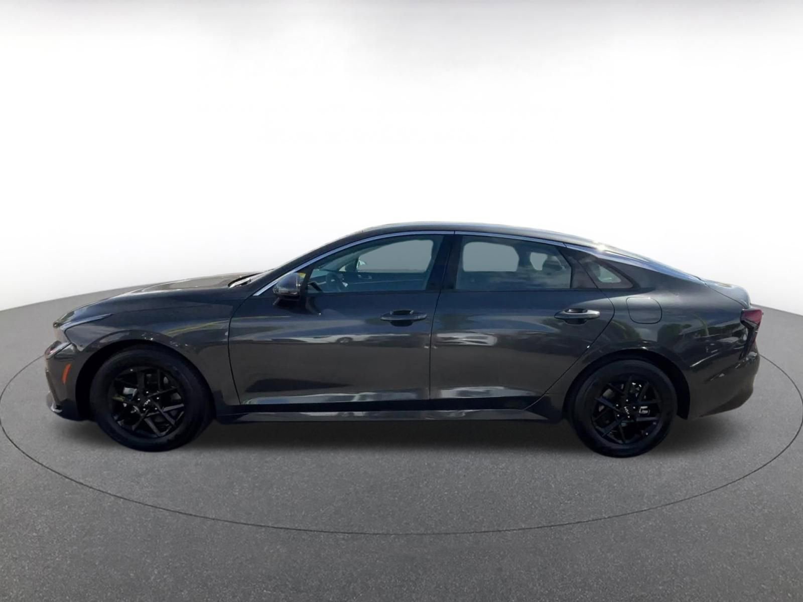 Used 2025 Kia K5 LXS image 9