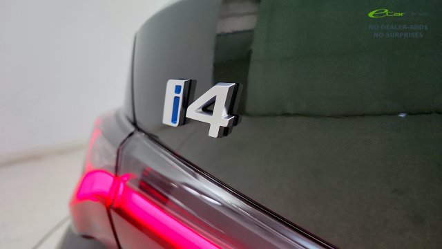 Used 2024 BMW i4 eDrive35 w/ Premium Package RWD image 31