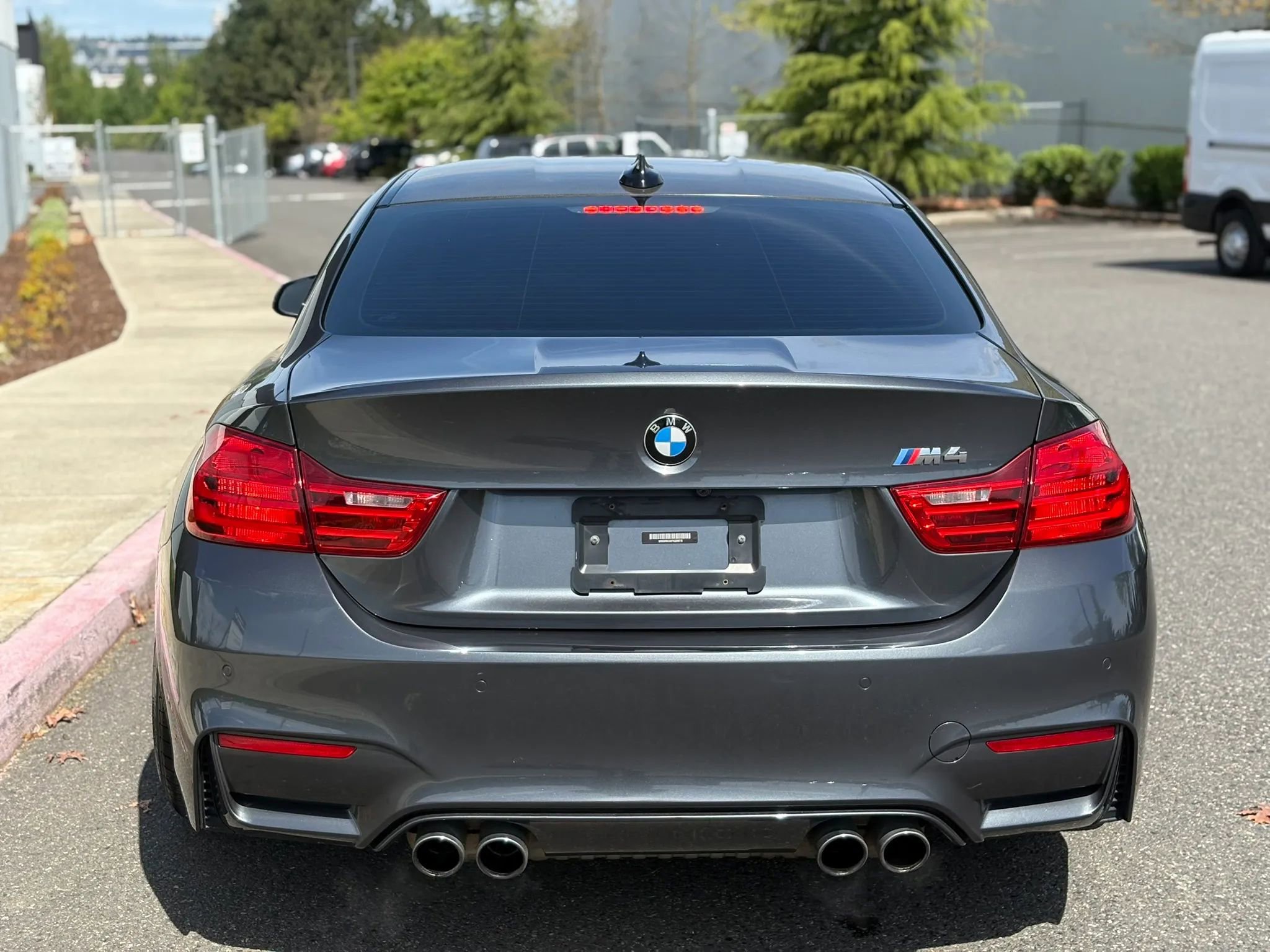 Used 2015 BMW M4 Coupe RWD image 5
