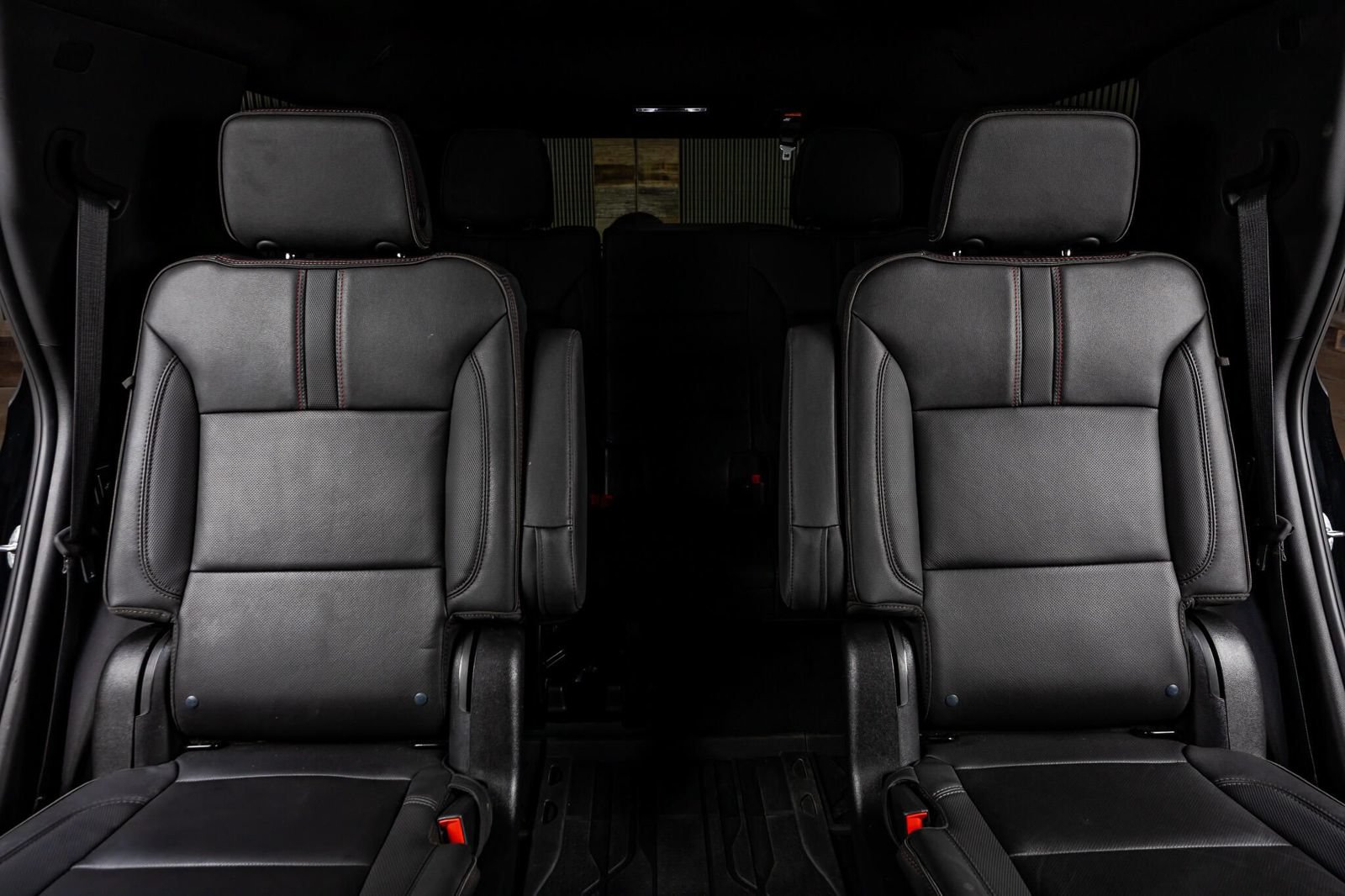 Used 2023 Chevrolet Tahoe RST w/ RST Performance Edition AWD/4WD image 31
