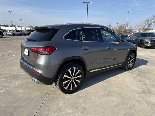 Used 2021 Mercedes-Benz GLA 250 4MATIC image 2