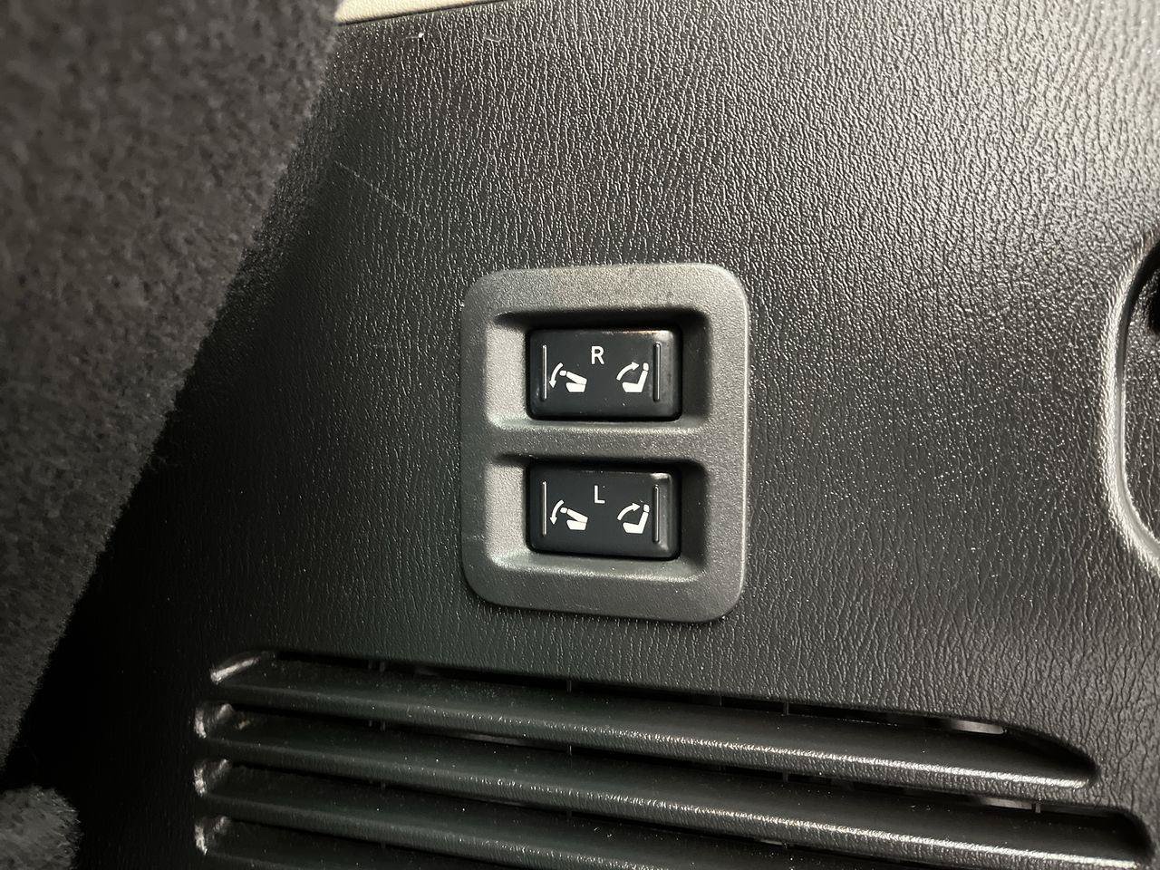 Used 2020 Nissan Armada SL w/ Premium Package AWD/4WD image 32