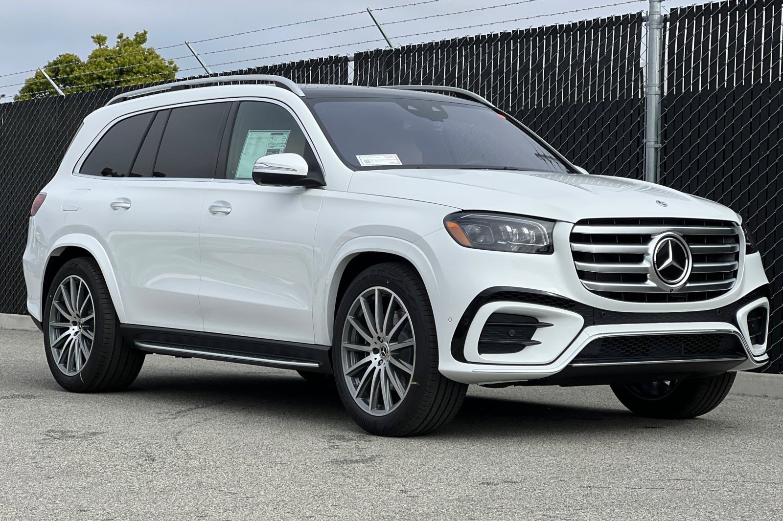 New 2026 Mercedes-Benz GLS 580 4MATIC image 6