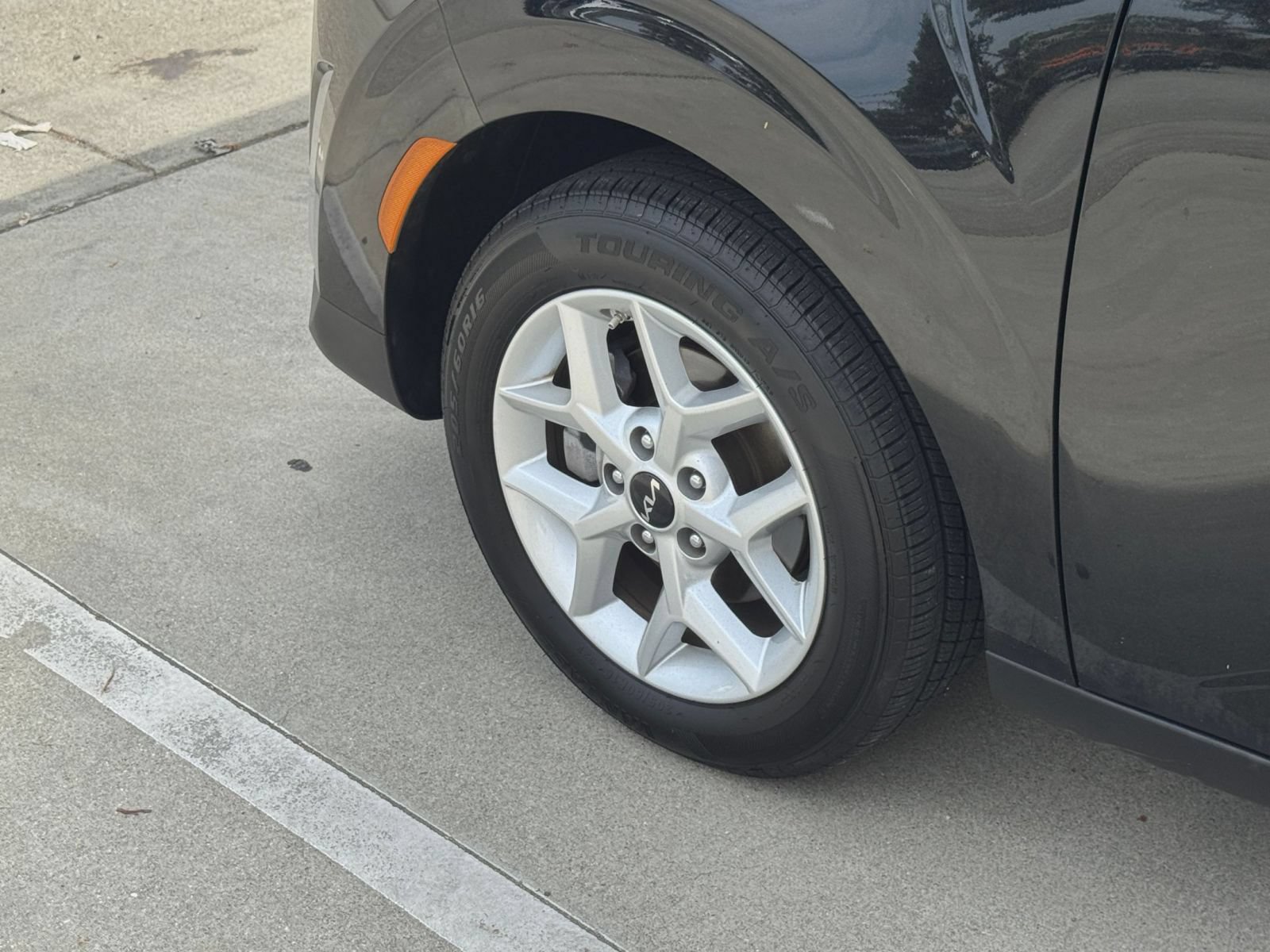 Used 2025 Kia Soul LX w/ LX Technology Package FWD image 27