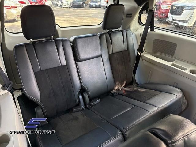 Used 2019 Dodge Grand Caravan SXT image 22