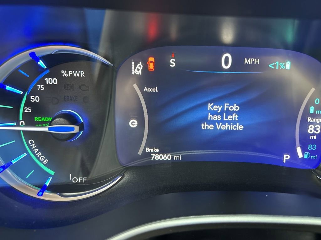 Used 2022 Chrysler Pacifica Touring-L FWD image 47