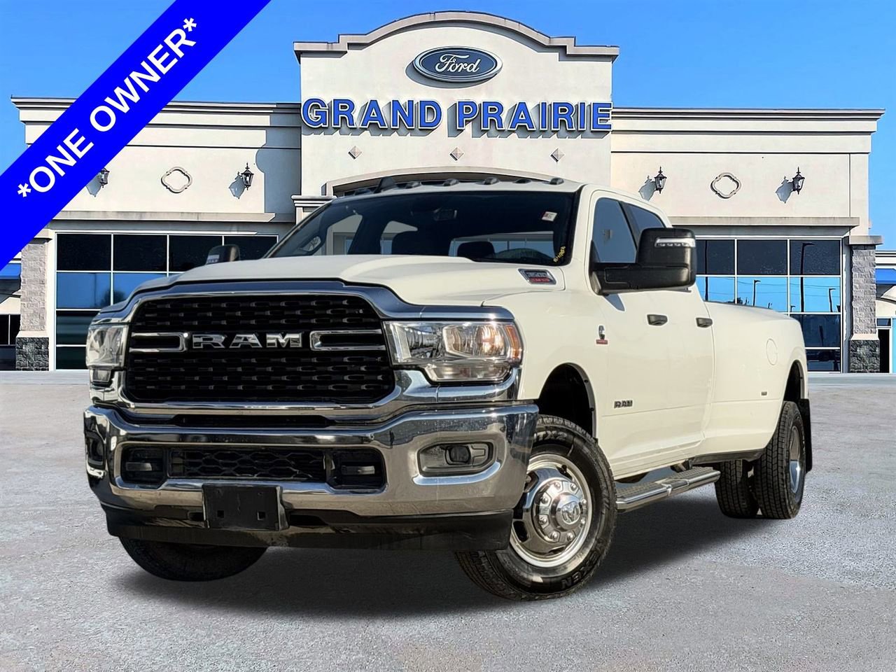 Used 2024 RAM 3500 Big Horn image 1