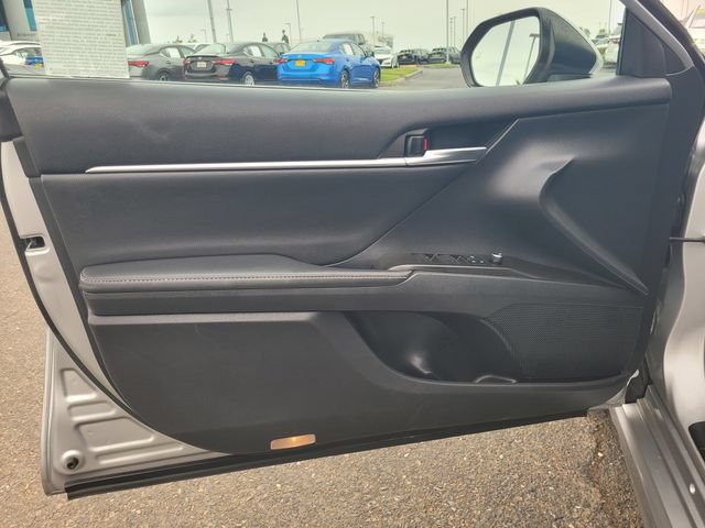 Used 2021 Toyota Camry XSE w/ Carpet Mat Package (TMS) FWD image 18