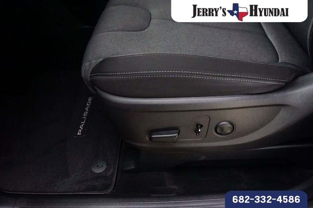 Used 2021 Hyundai Palisade SEL w/ Convenience Package FWD image 17