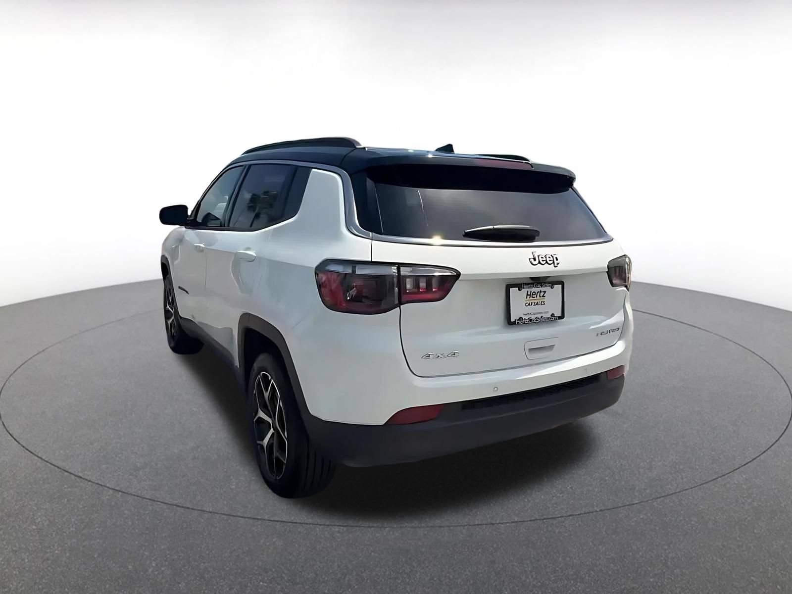 Used 2025 Jeep Compass Limited AWD/4WD image 11