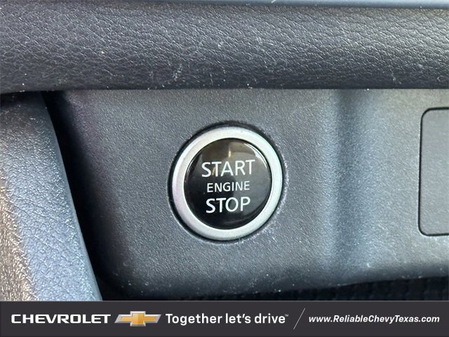 Used 2023 Nissan Rogue SV image 21