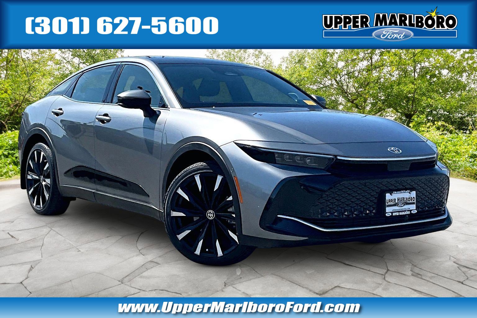 Used 2023 Toyota Crown Platinum image 1