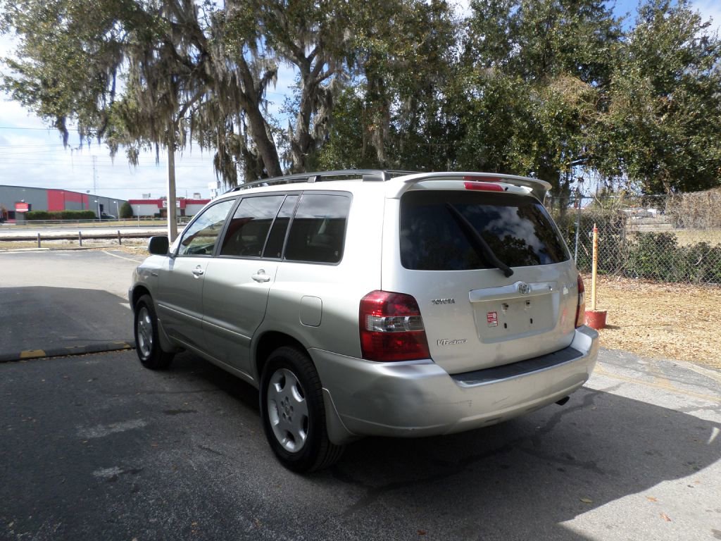 Used 2004 Toyota Highlander Limited image 8