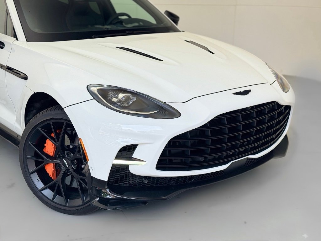 New 2025 Aston Martin DBX 707 image 38