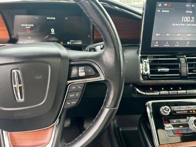 Used 2020 Lincoln Navigator L Reserve AWD/4WD image 21