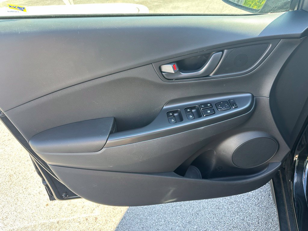 Used 2023 Hyundai Kona SEL FWD image 12