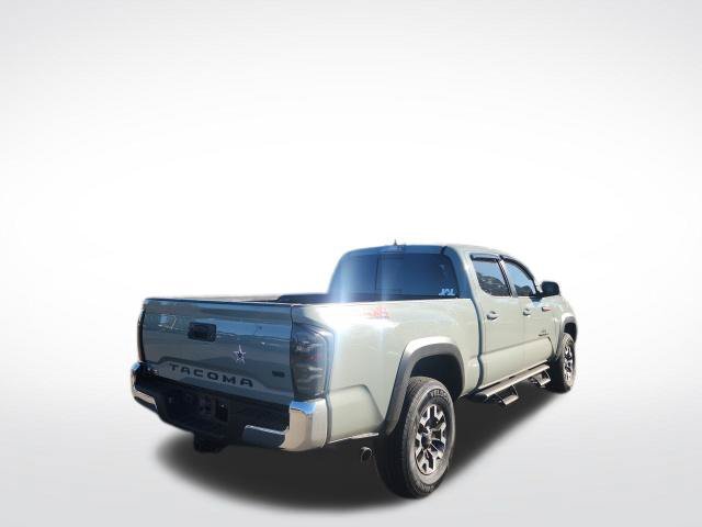 Certified 2022 Toyota Tacoma TRD Off-Road w/ Black Out Package (TMS) AWD/4WD image 2