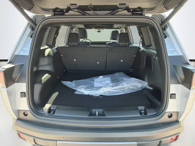 New 2026 Jeep Cherokee Overland w/ Advanced Pro Tech Group AWD/4WD image 29