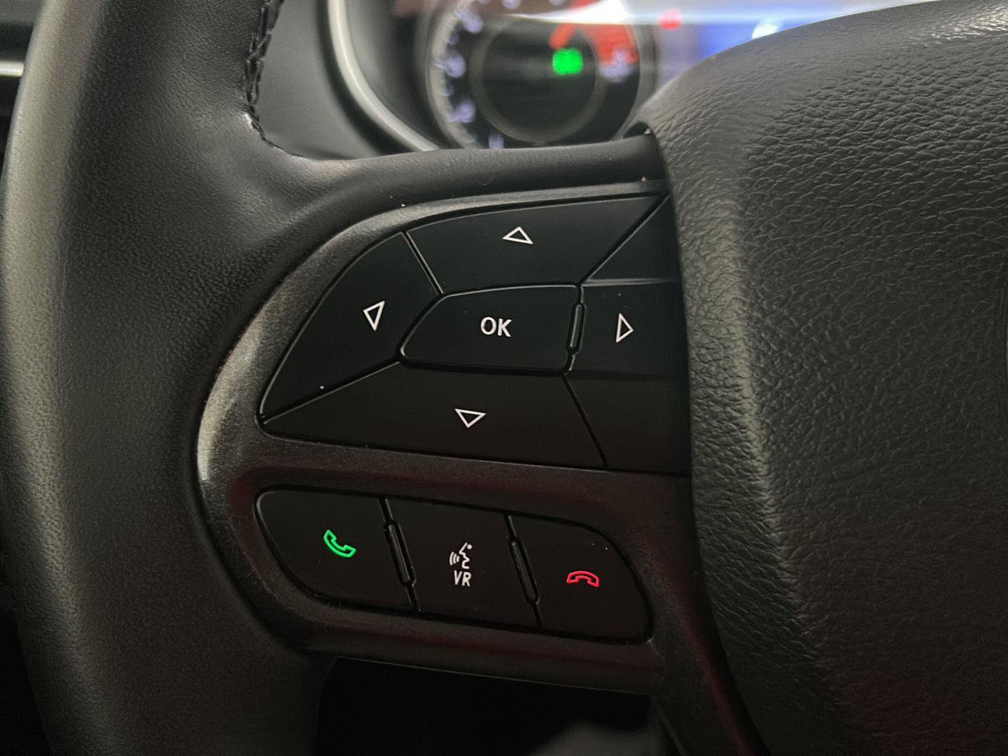Used 2022 Jeep Cherokee Trailhawk w/ Sun, Sound & Nav Group AWD/4WD image 18