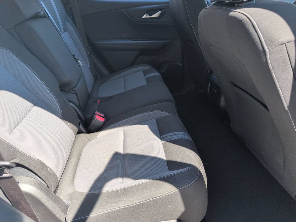 Used 2025 Chevrolet Blazer LT FWD image 29