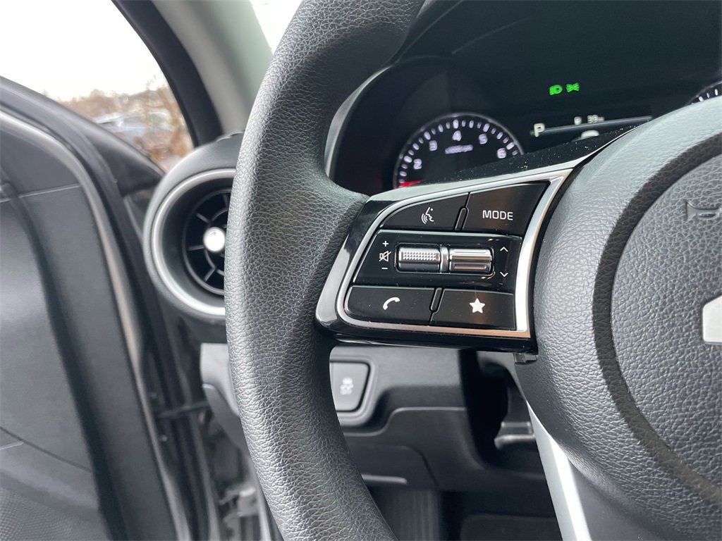 Certified 2022 Kia Forte LXS w/ LXS Technology Package image 15