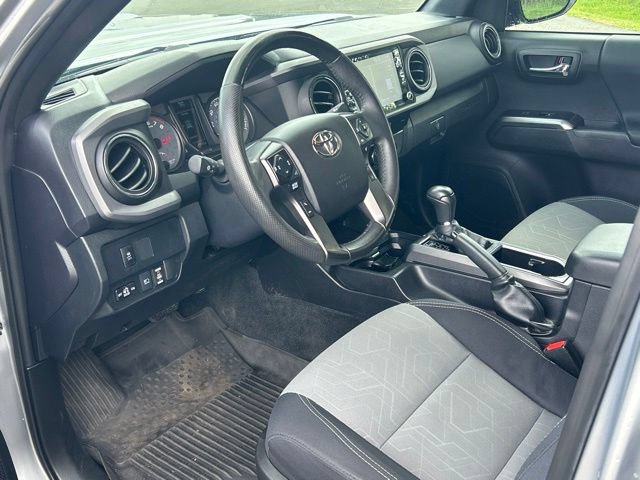 Used 2021 Toyota Tacoma TRD Sport AWD/4WD image 23